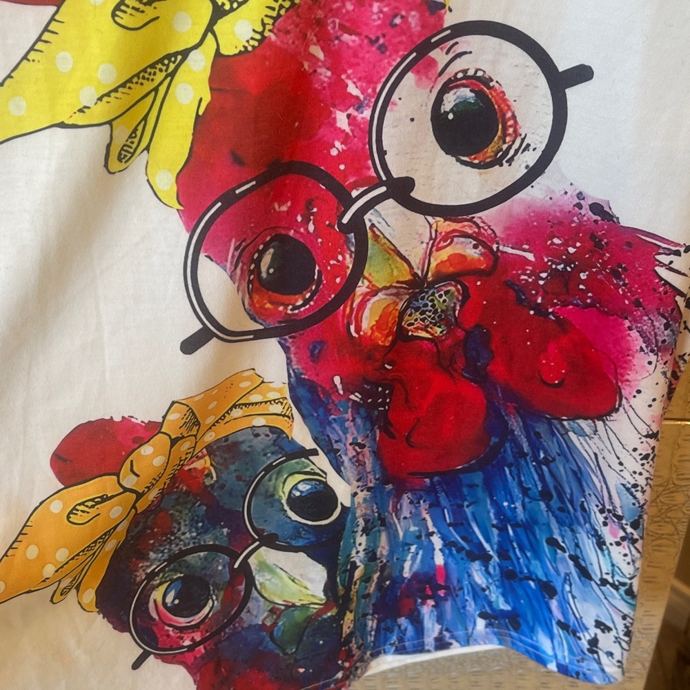 NWOT Colorful Rooster Graphic T-Shirt - Picture 2 of 2